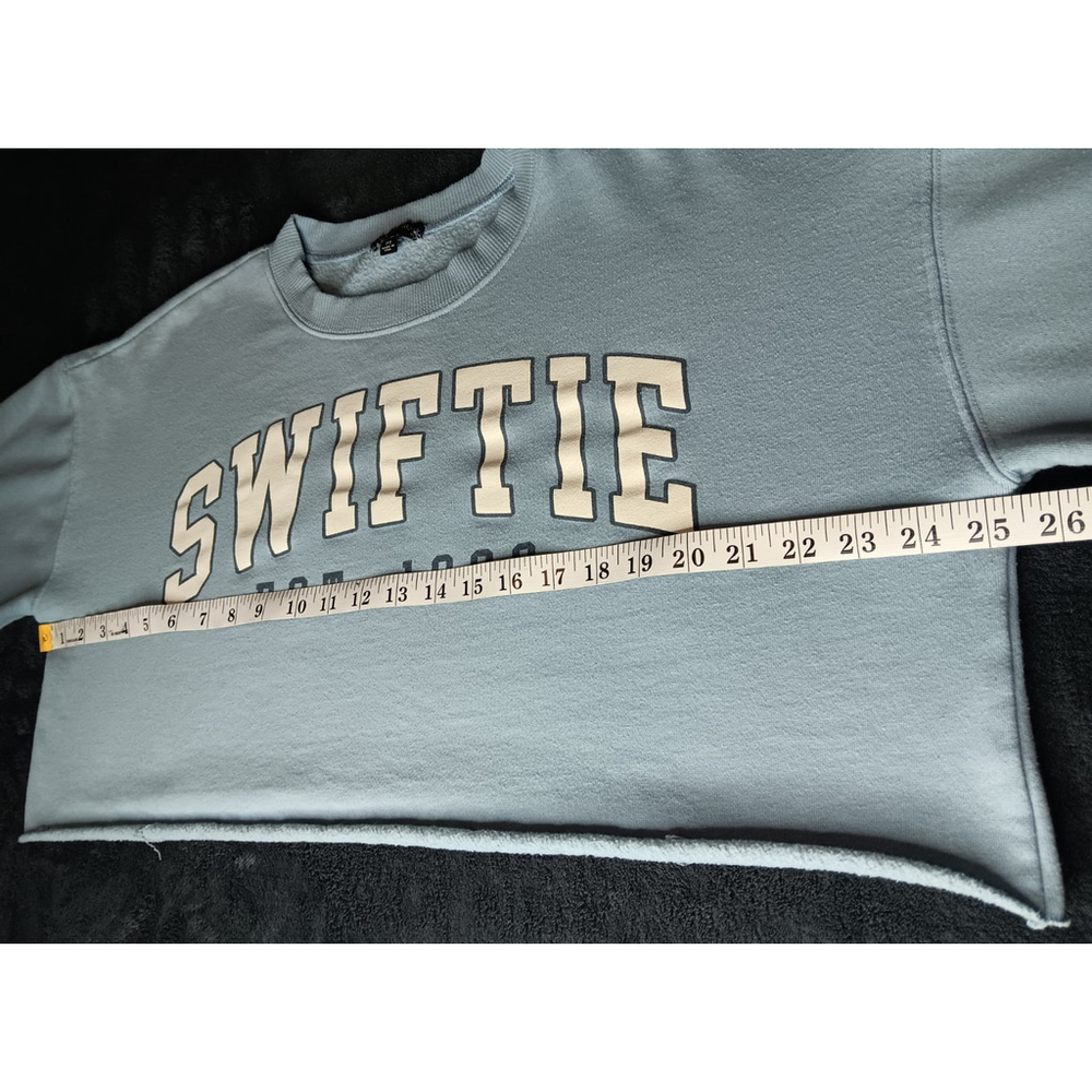 Taylor Swift Swiftie Medium Crop Boyfriend Sweatshirt Balloon Sleeve Oversized - Picture 10 of 11